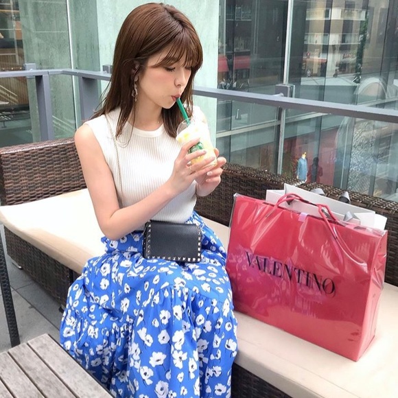 Zara blogger fav floral print maxi skirt - Picture 4 of 8